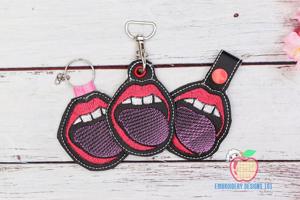 Open Mouth with Tongue ITH Snaptab Keyfob Design