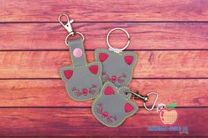 Smiley Kitty Cat  ITH Snaptab Keyfob Design