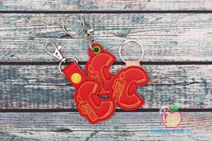 LETTERS C ITH Key Fob Pattern