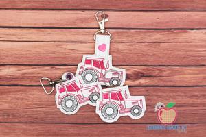 Farm Tractor ITH Key Fob Pattern